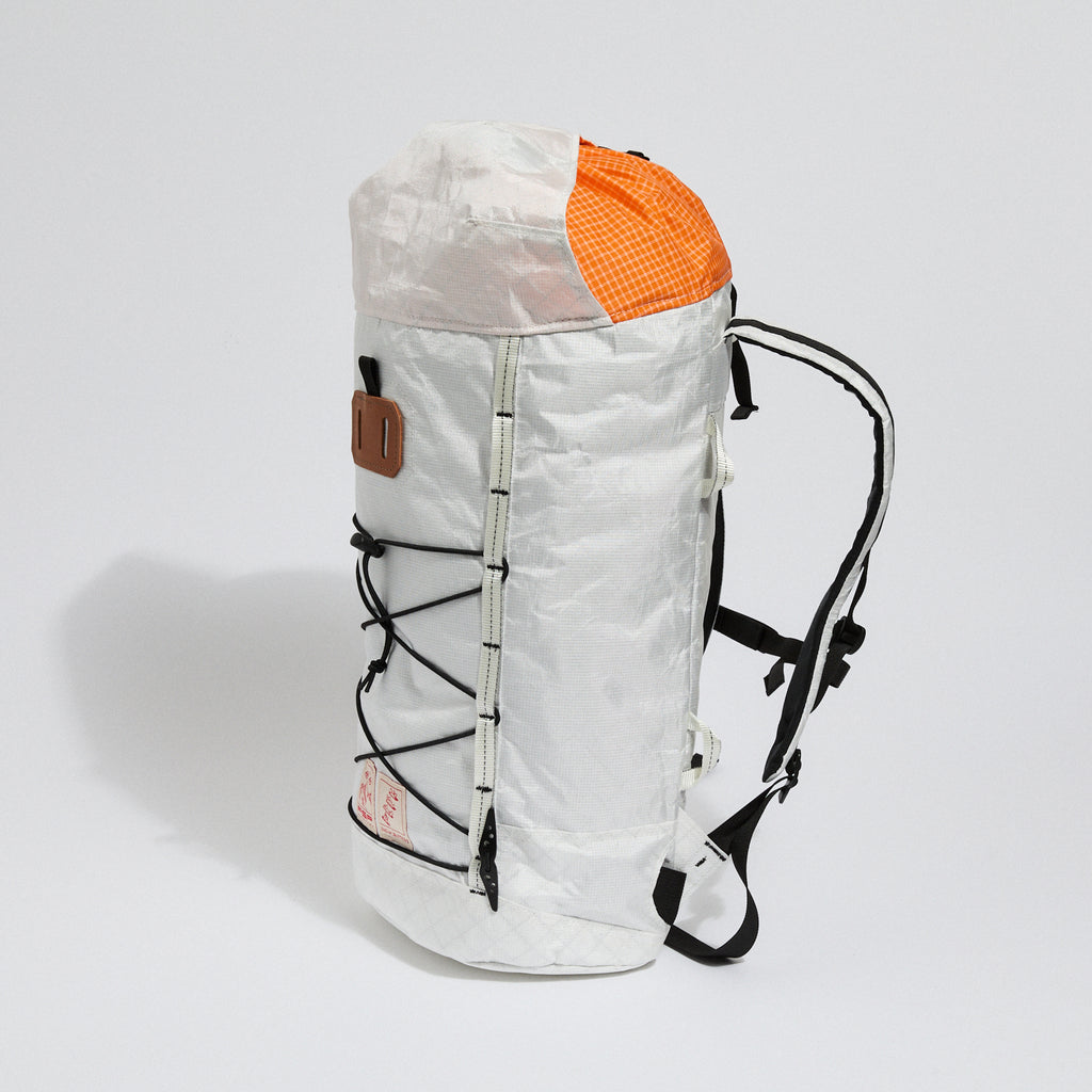Lo Alpine Daypack ~ Ultra 400TX ~ Snow Drifters Edition