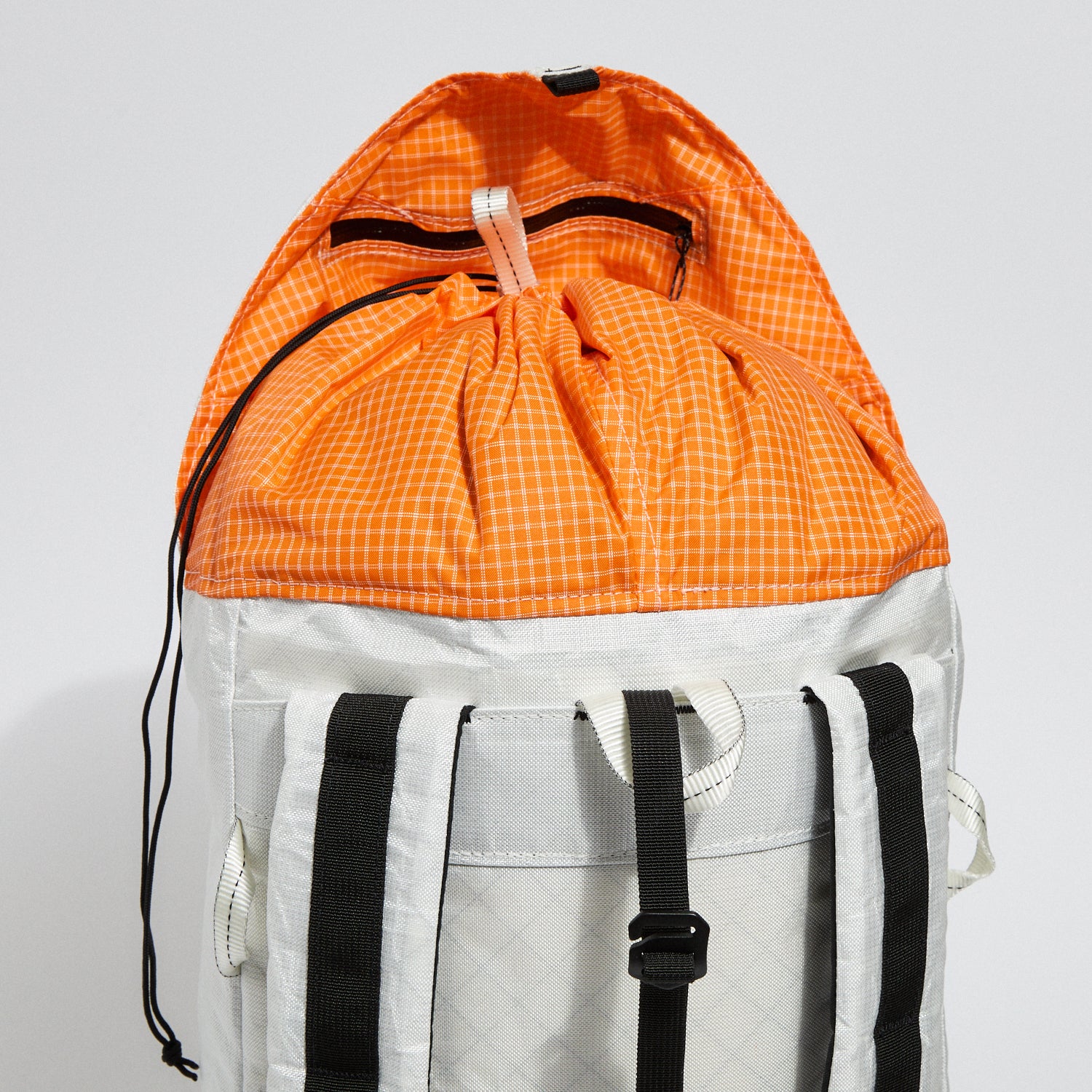 Lo Alpine Daypack ~ Ultra 400TX ~ Snow Drifters Edition