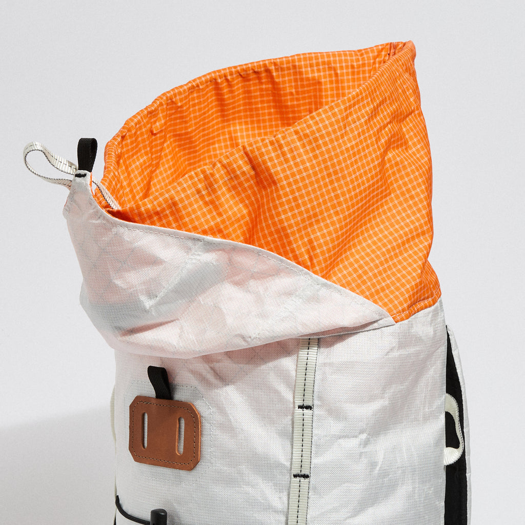 Lo Alpine Daypack ~ Ultra 400TX ~ Snow Drifters Edition
